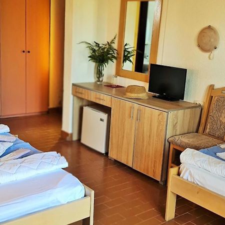 Fkk Ada Bojana Otel Ülgün Dış mekan fotoğraf