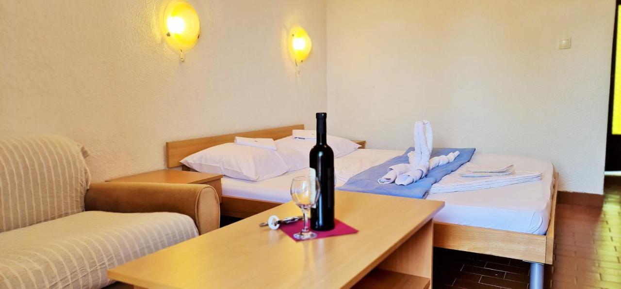 Fkk Ada Bojana Otel Ülgün Dış mekan fotoğraf